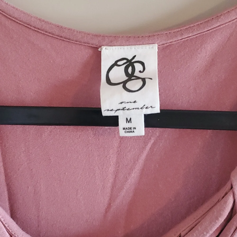 Anthropologie One September tank. So cute, no sings of wear. Size Medium. - Picture 2 of 4